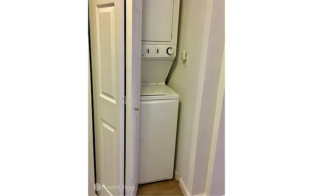 Rented by Douglas Elliman | media 14