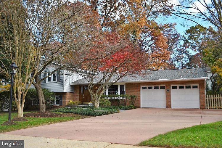 1st image of 4907 Bexley Ln