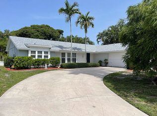 10745 Locust St, Palm Beach Gardens, FL 33418