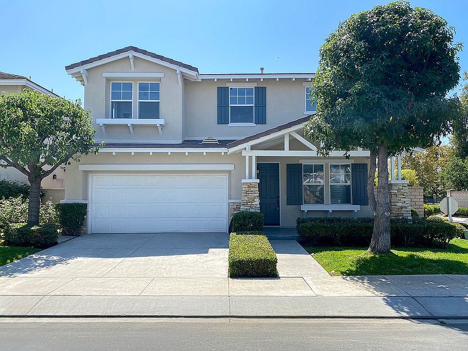   Front view of corner lot