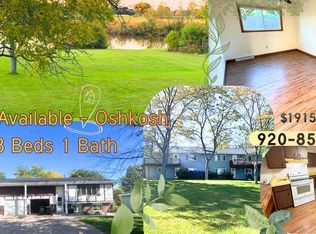 1777 Parkwood Dr #1, Oshkosh, WI 54904