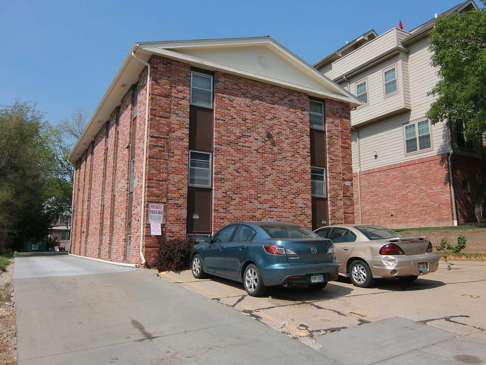 1st image of 4910 Davenport St #3