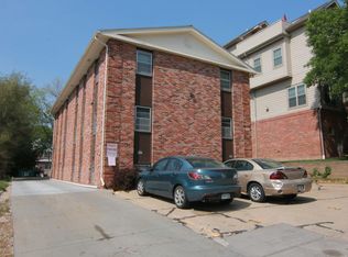 4910 Davenport St #3, Omaha, NE 68132