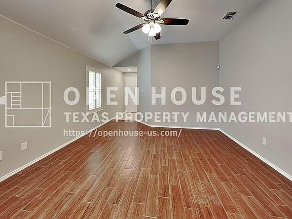 3rd image of 12141 Thicket Bend Dr