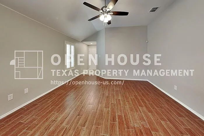 12141 Thicket Bend Dr — Photo 3