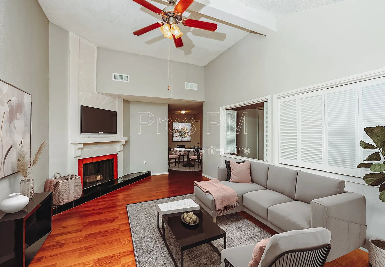 1 bed, 1.0 bath, 730 sqft, $800 — Photo 1