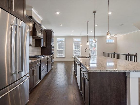 5th image of 2059 Falls Park Way