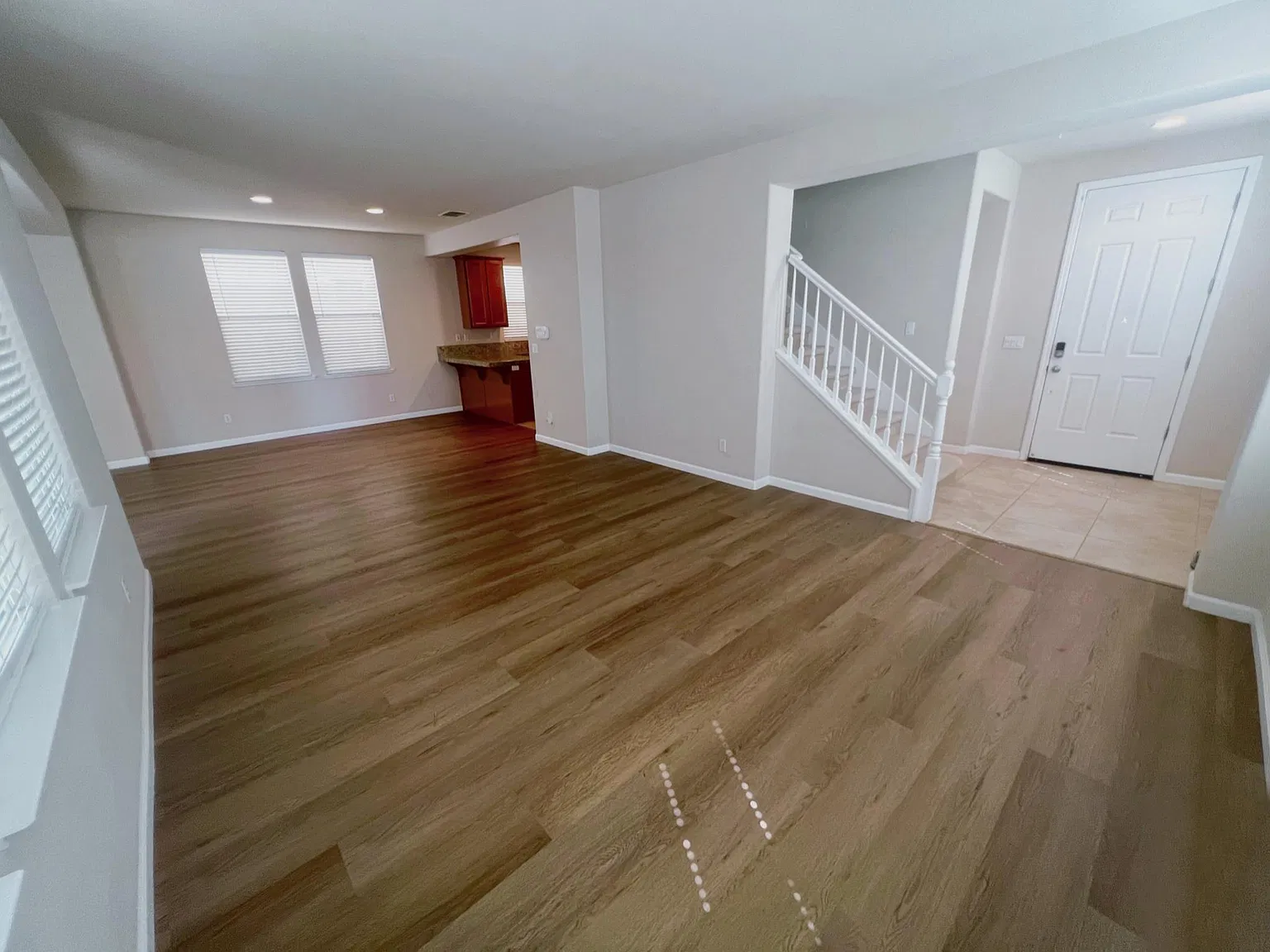 901 Campfire Cir — Photo 4