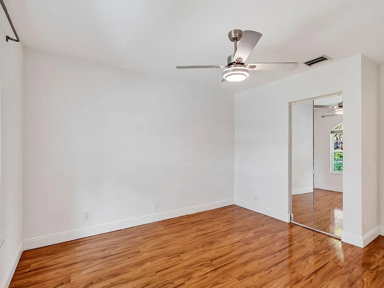 5225 Brookview Dr — Photo 59