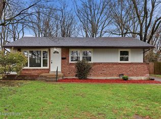 5311 Red Leaf Rd, Louisville, KY 40218