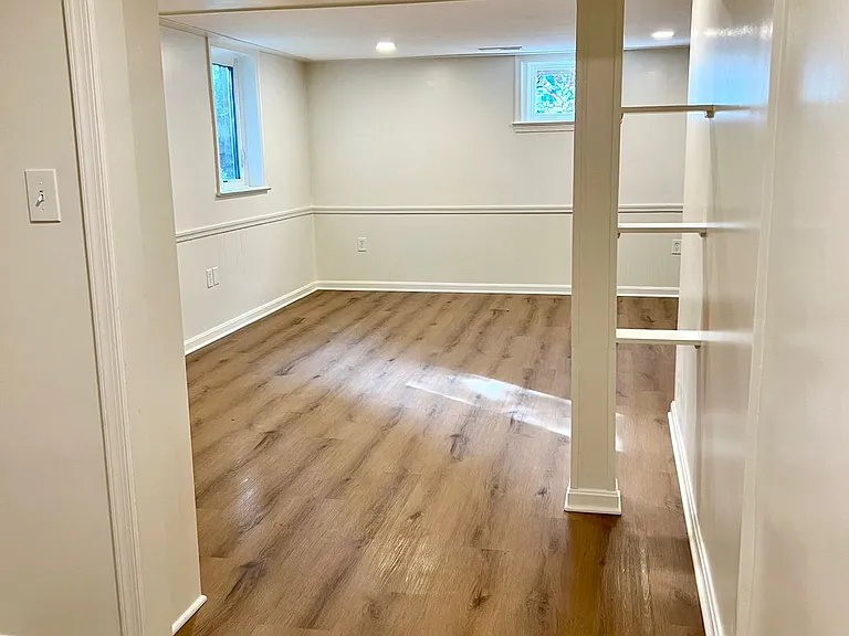9216 Mintwood St — Photo 4