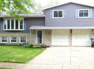 3857 Kirkshire Dr SE, Grand Rapids, MI 49508