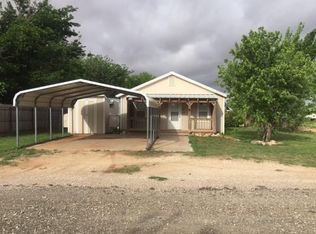 211 N Orange St, Roby, TX 79543