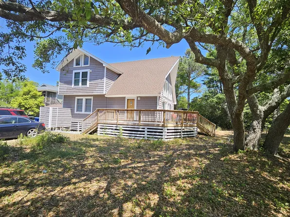 102 W Windjammer Rd, Nags Head, NC 27959