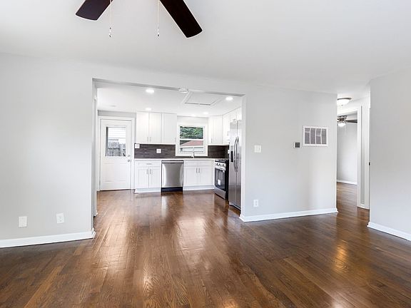 5th image of 9021 S Knox Ave