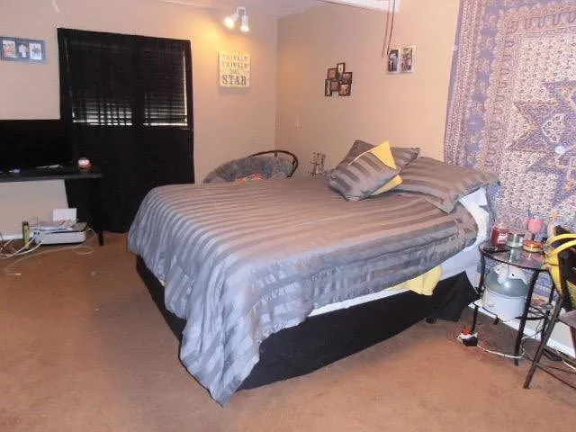 2716 E Lee St — Photo 18