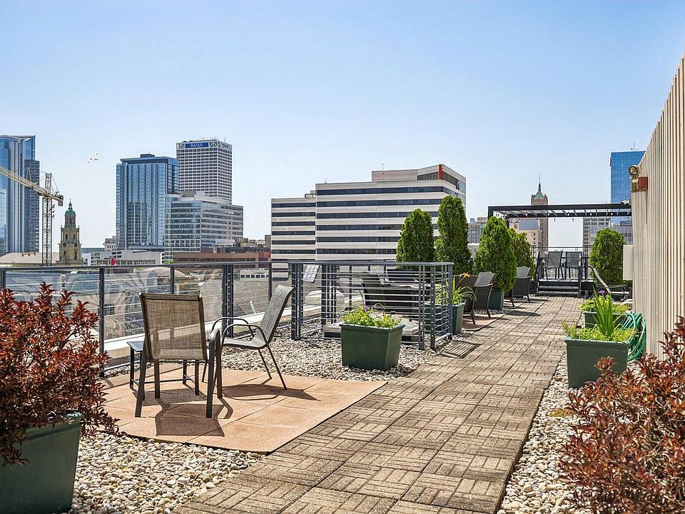 1st image of 270 E Highland AVENUE #424