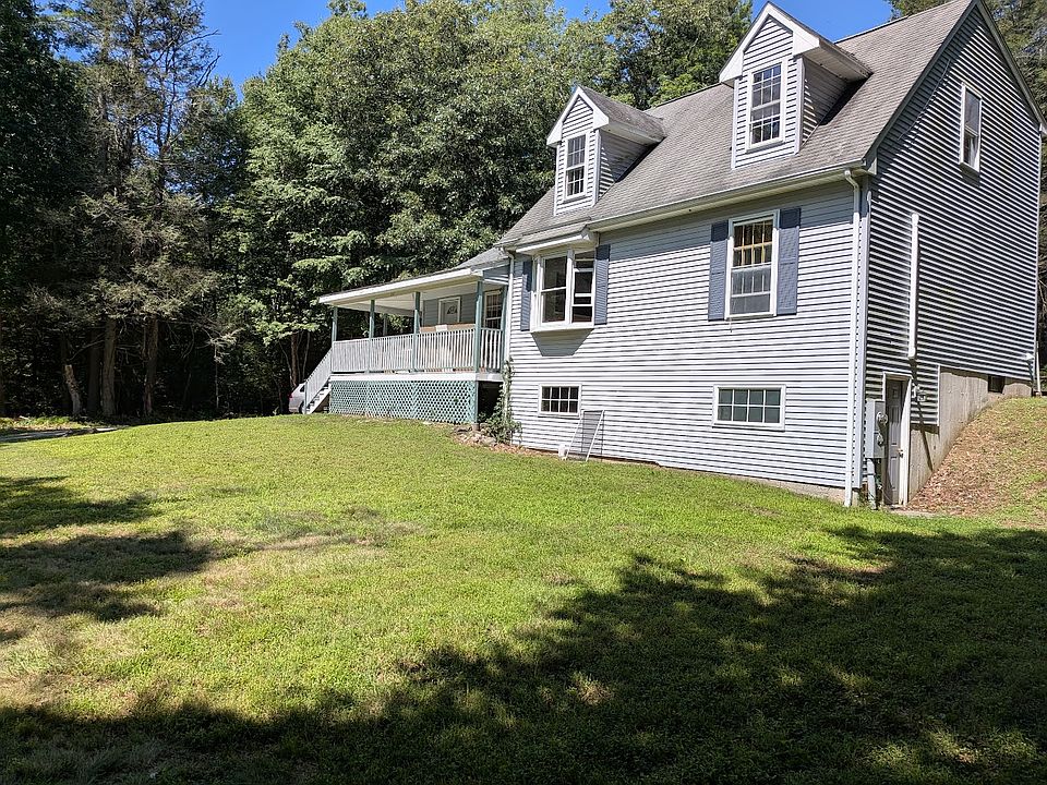 1st image of 207 Station Rd