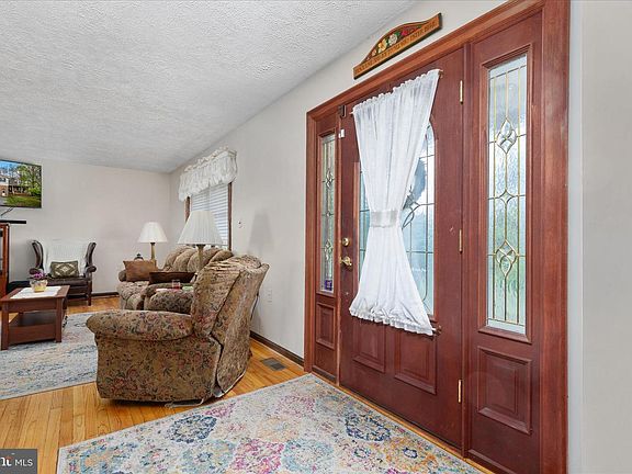 3rd image of 3691 Green Spring Rd
