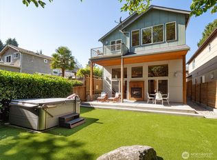 8534 30th Ave NW, Seattle, WA 98117