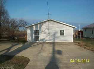 14348 Kellogg School Rd, Hickory Corners, MI 49060
