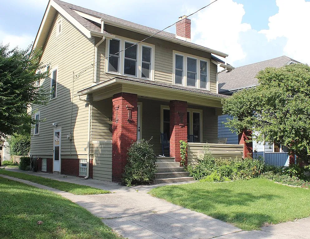 1766 W 1st Ave photo 1