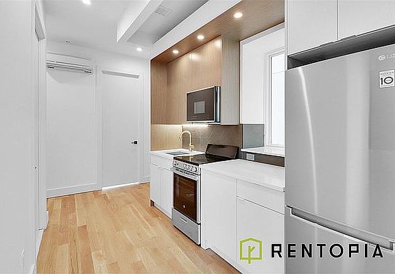 2nd image of 426 Manhattan Ave #2B