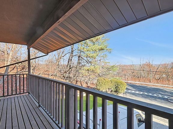 3rd image of 1 Longview Ct #2