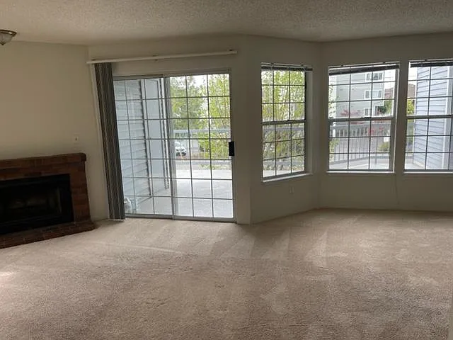 609 S 222nd St #101 — Photo 8