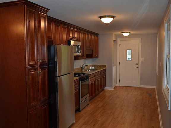 5th image of 41 Alameda Dr