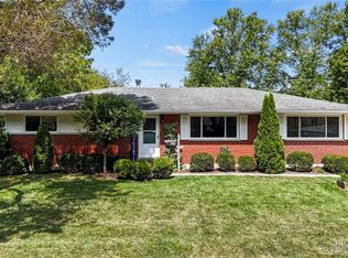 2061 Ridgebury Dr, Dayton, OH 45440