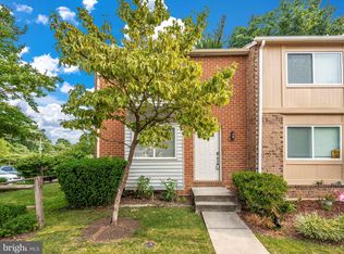 806 Brethour Ct, Sterling, VA 20164