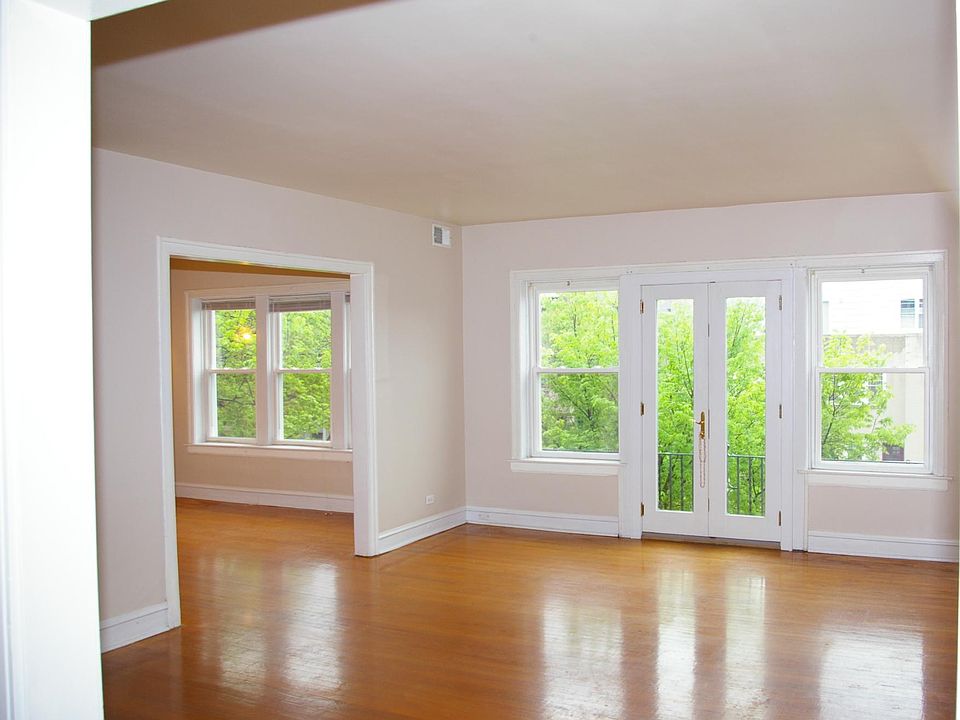 1st image of 4304 N Ashland Ave #3EA