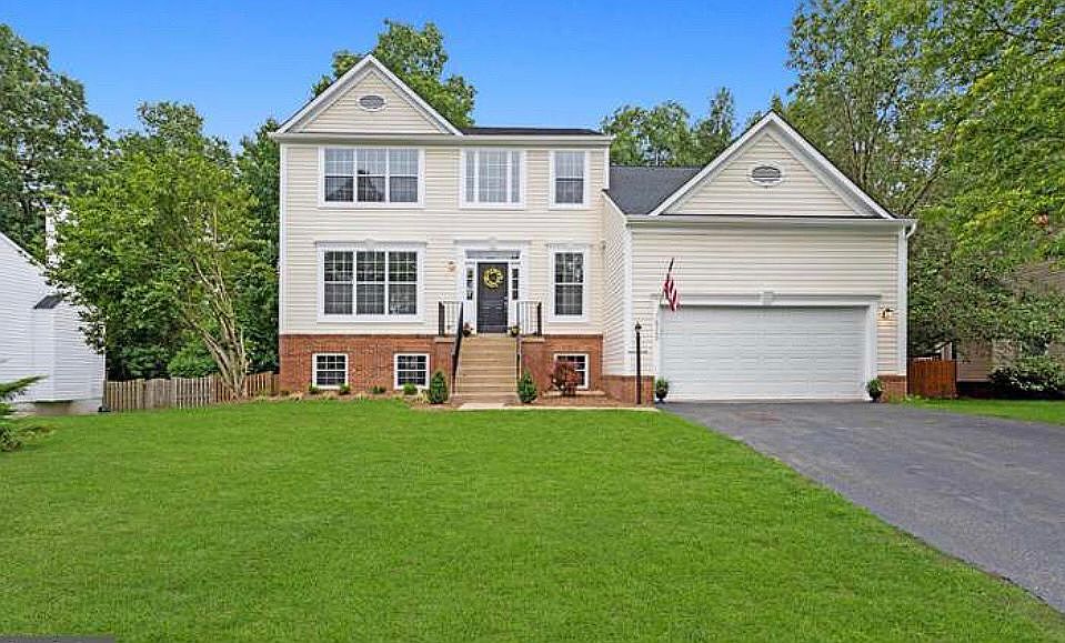 1st image of 8750 Diamond Hill Dr