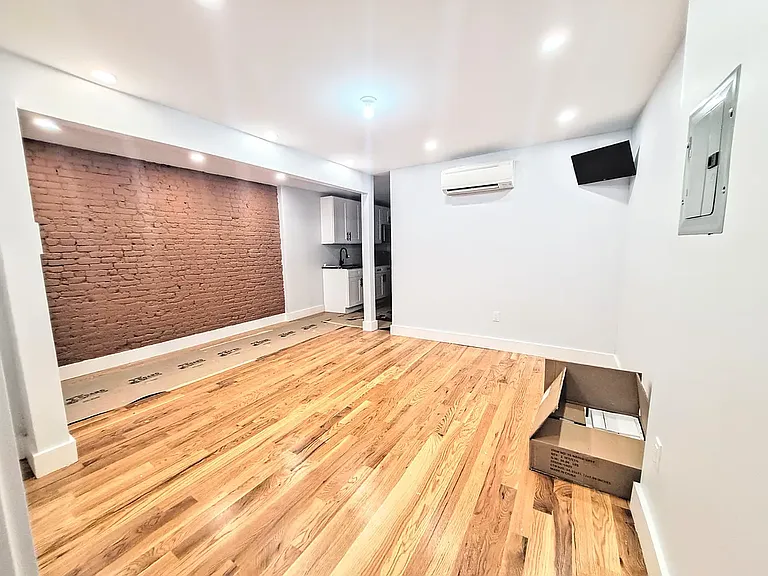 803 Willoughby Ave #1 — Photo 3