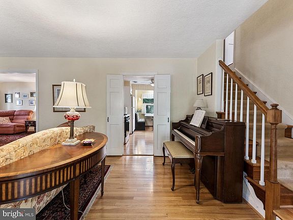 4th image of 1507 Park Grove Ave