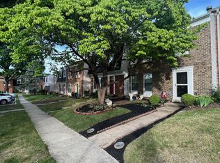 510 Peacock Dr, Landover, MD