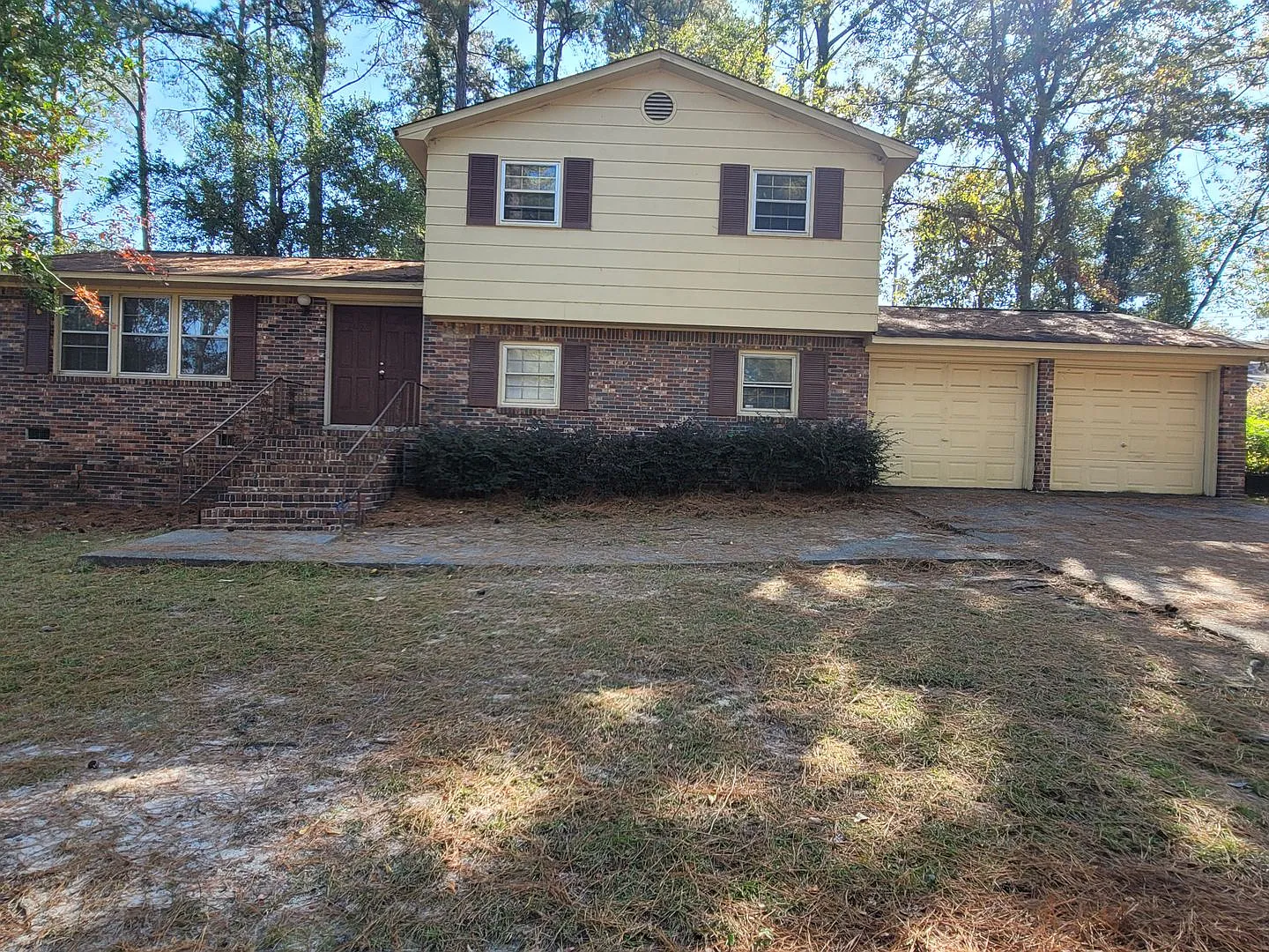 Southeast Columbia — Photo 1