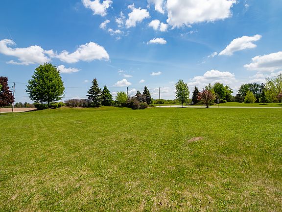 4th image of 2600 Sanctuary Ln
