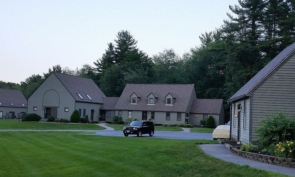2nd image of 29 Montrose Dr