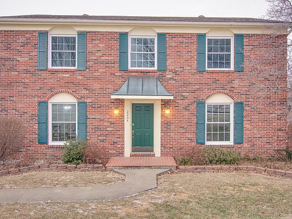 4th image of 2204 Cedarbrooke Dr