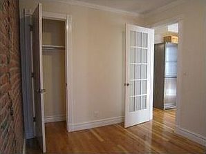 2nd image of 68 Clinton St Frnt 1