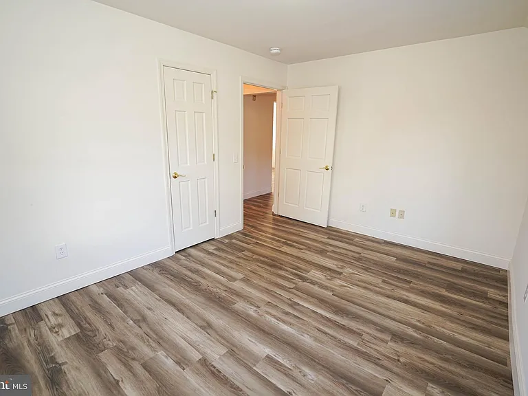 800 Travers St #6 — Photo 17