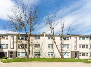 5226 N Potawatomie Ave UNIT 304, Chicago, IL 60656