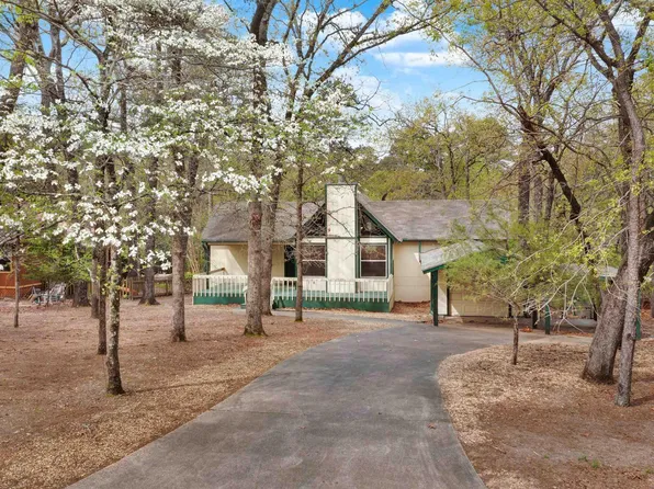 275 Wildwood Trl, Holly Lake Ranch, TX 75765