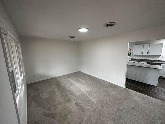 2nd image of 330 Jefferson Manor Dr