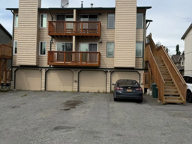 1801 Elcadore Dr — Photo 14