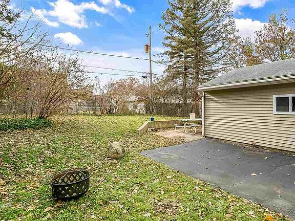 4th image of 2619 Hampden Ct