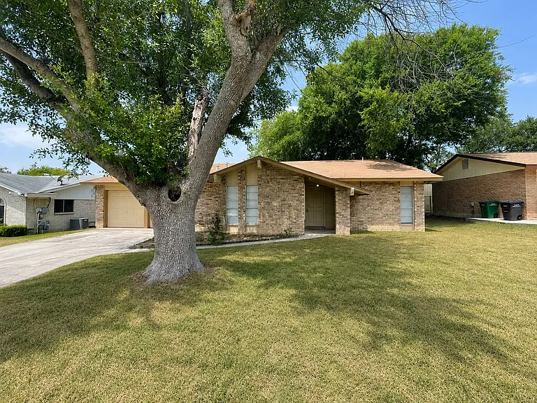 4231 Eagle Nest Dr — Photo 13