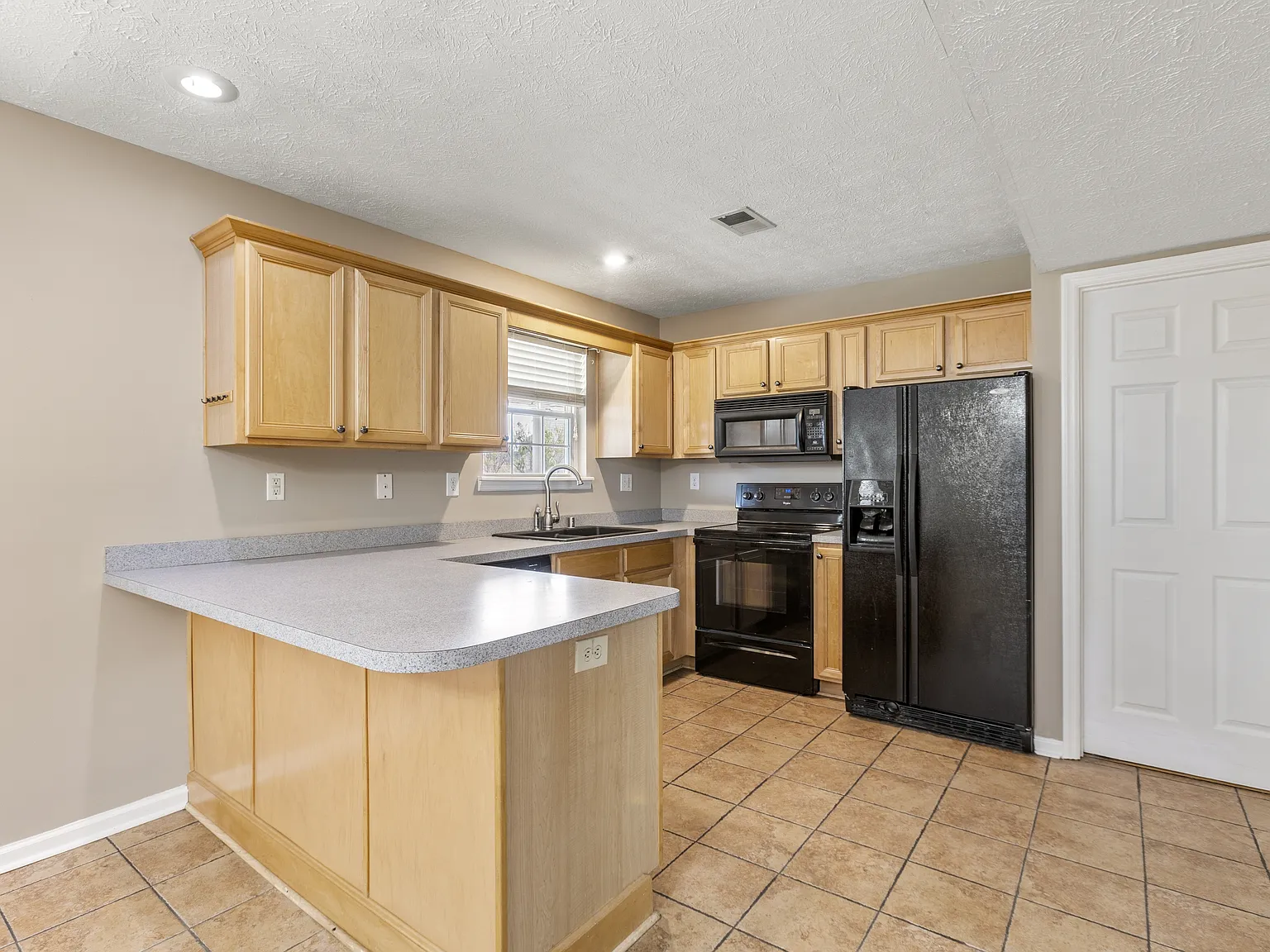 104 North Town Branch Drive - 1 — Photo 3